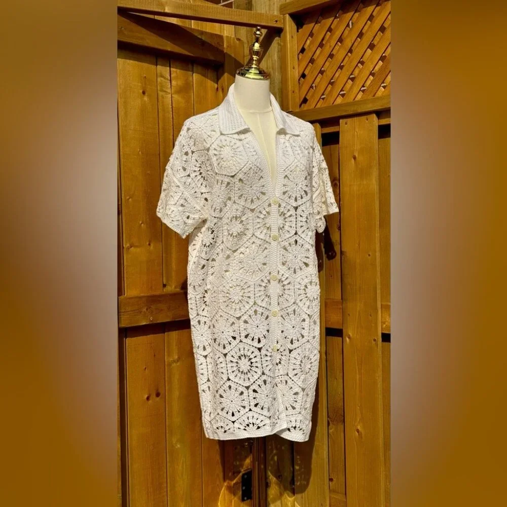 🆕 FARM Rio 🧿 NWOT White Semisheer Floral Button-Up Crochet Cover-Up Dress, L - Picture 4 of 15